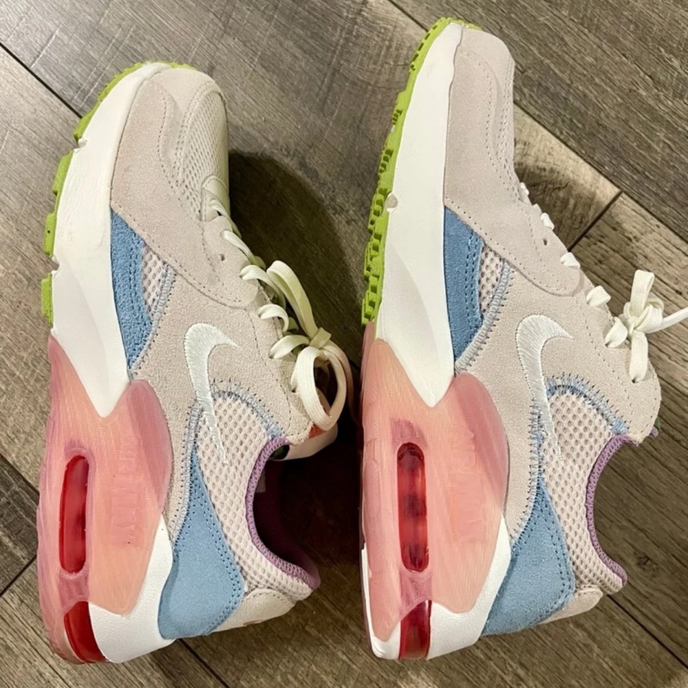 BNWOT Nike Air Max Women’s Brand New